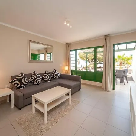Holiday home Bandama 15! 2 Bedroom Newly Renovated Bungalow, Los Pocillos, Puerto Del Carmen.